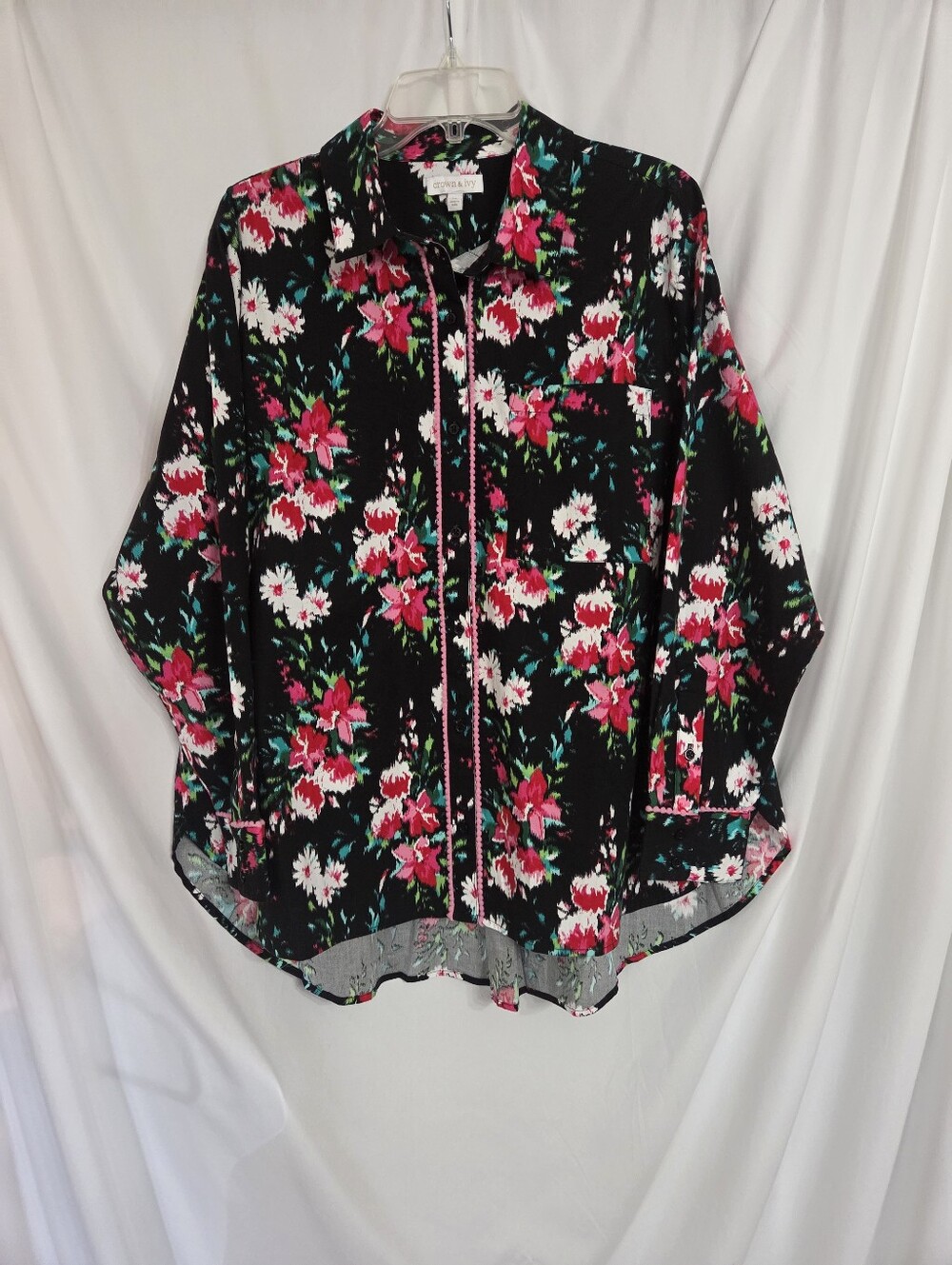 crown & ivy Black Floral Button-Down Shirt with Pink Accents Size XL